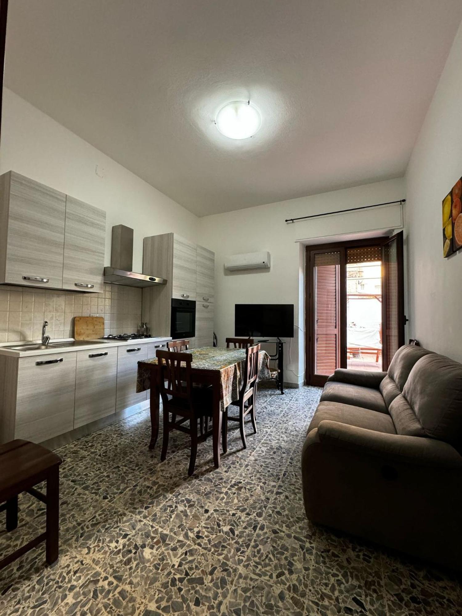 Pm 41 Via Ennio Porrino Guest House Alghero Exterior foto