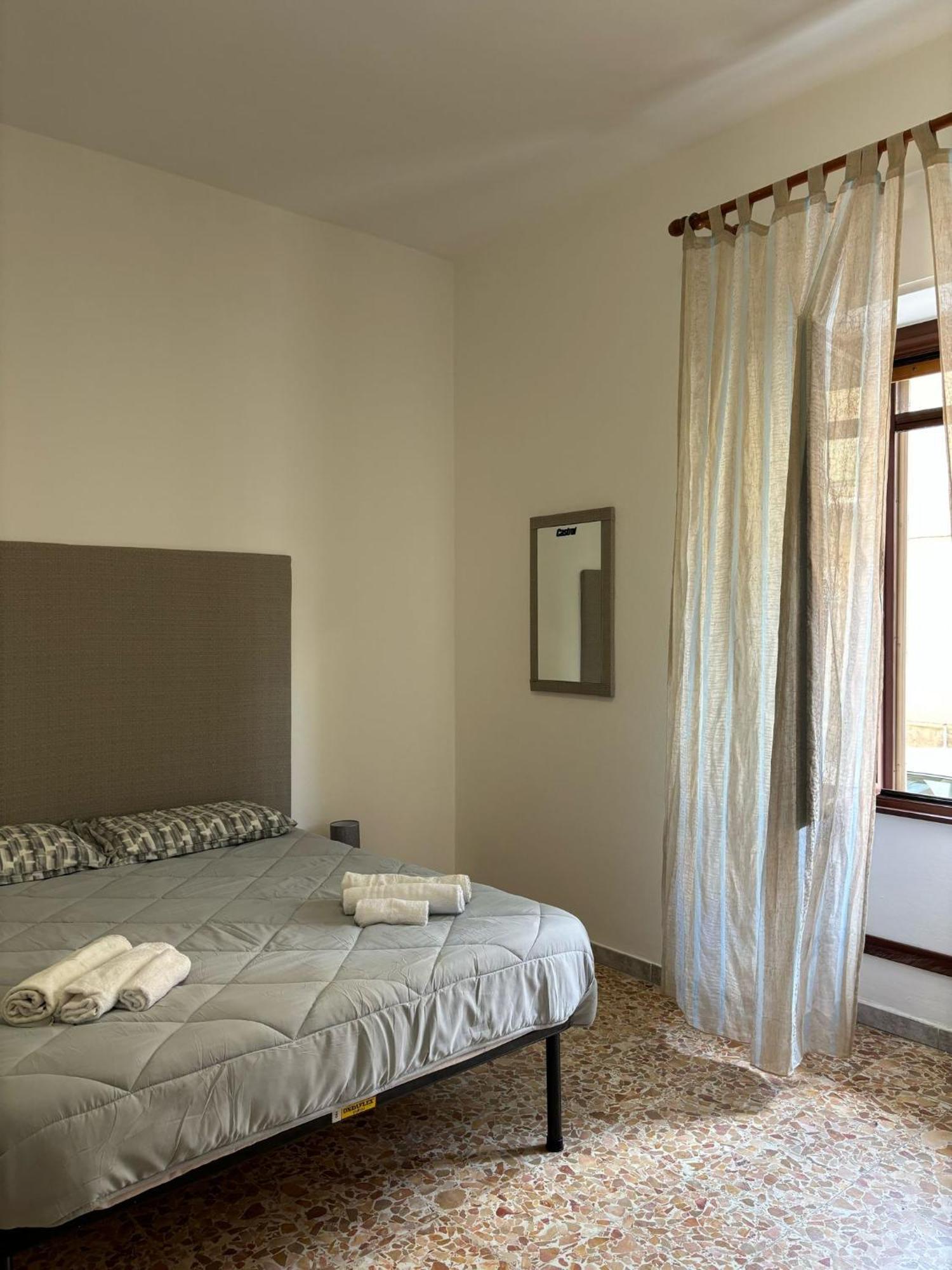 Pm 41 Via Ennio Porrino Guest House Alghero Exterior foto