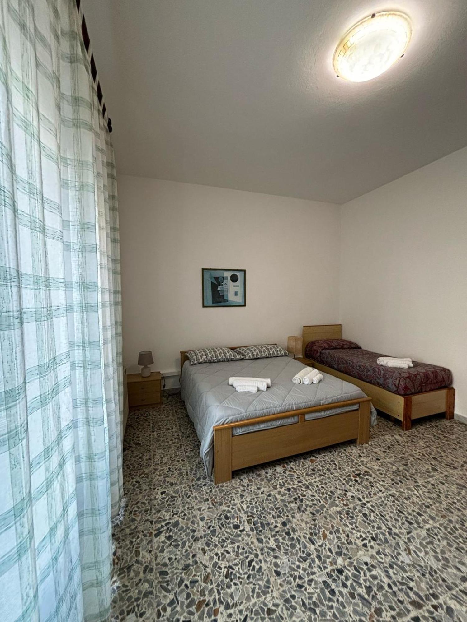 Pm 41 Via Ennio Porrino Guest House Alghero Exterior foto